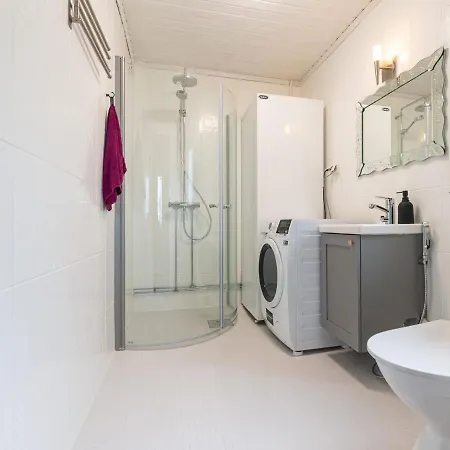 Loma-asunnot Laehderinne By Interhome